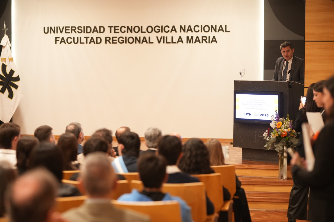 Más estudiantes, menos fondos, la universidad pública en tensión permanente