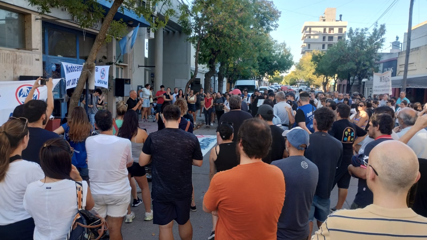 Entre el ajuste y la disputa política, la UNVM sale a defender su lugar en la sociedad