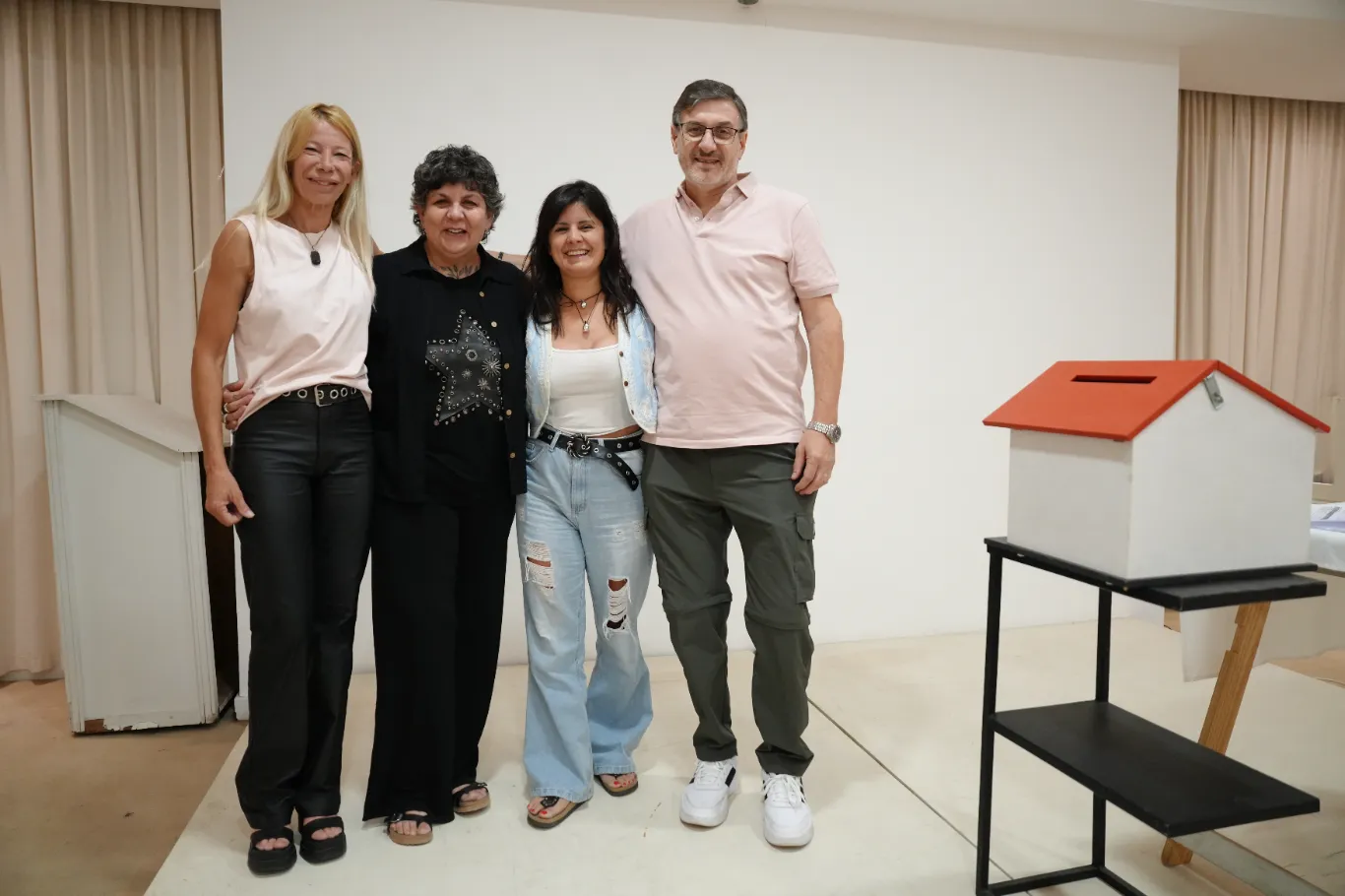 Andrea y Fernando: “Tu cuota paga tu casa y la de los demás también”