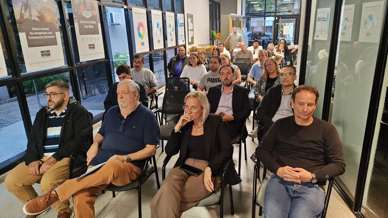 Revista Acción 60 años: un cumpleaños reafirmando su disputa por el sentido democrático