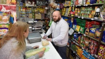 CRÉDITO PARA COMER, DEUDA PARA VIVIR