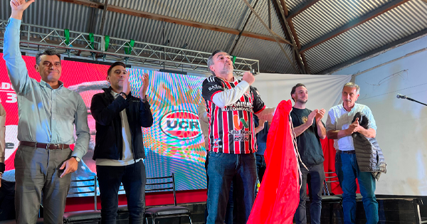 A siete días del epicentro en el interior: Mestre revive la mística radical desde Villa Nueva