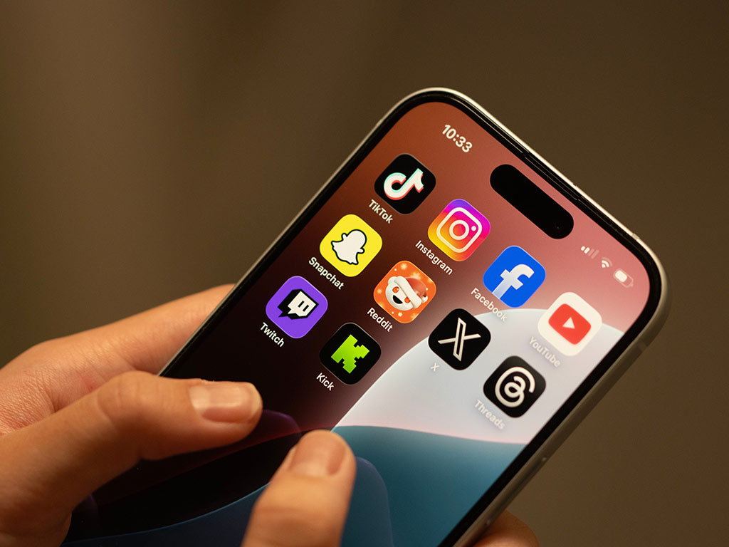 Detrás de las noticias: medios vs. big tech