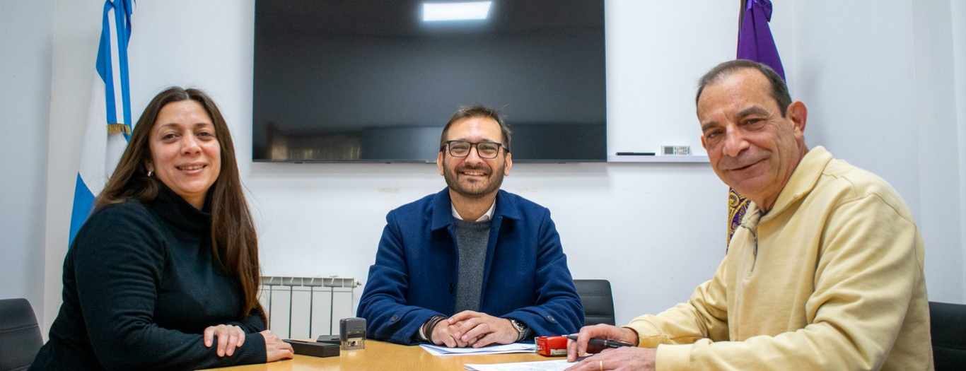 FAMAF fortalece la investigación con una alianza estratégica en odontología