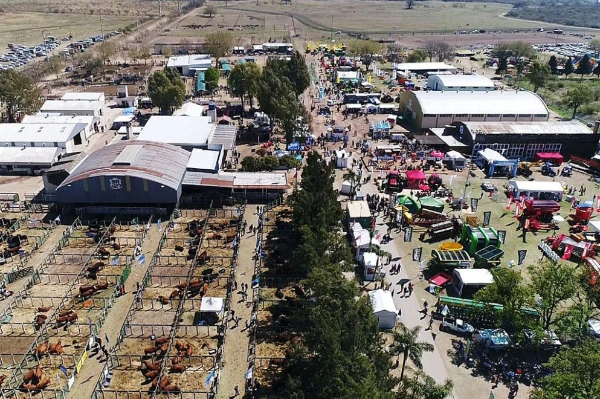 Cooperativas, mutuales y organizaciones fortalecen la trama de la Expo Rural de Jesús María