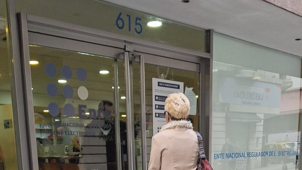 Ambiente, tarifas y derechos, la resolución energética que abre interrogantes