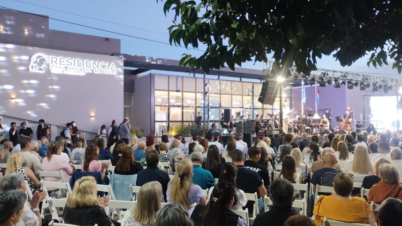 “Es mejor que un hotel” El asombro de un vecino al recorrer la nueva residencia PAPA Francisco