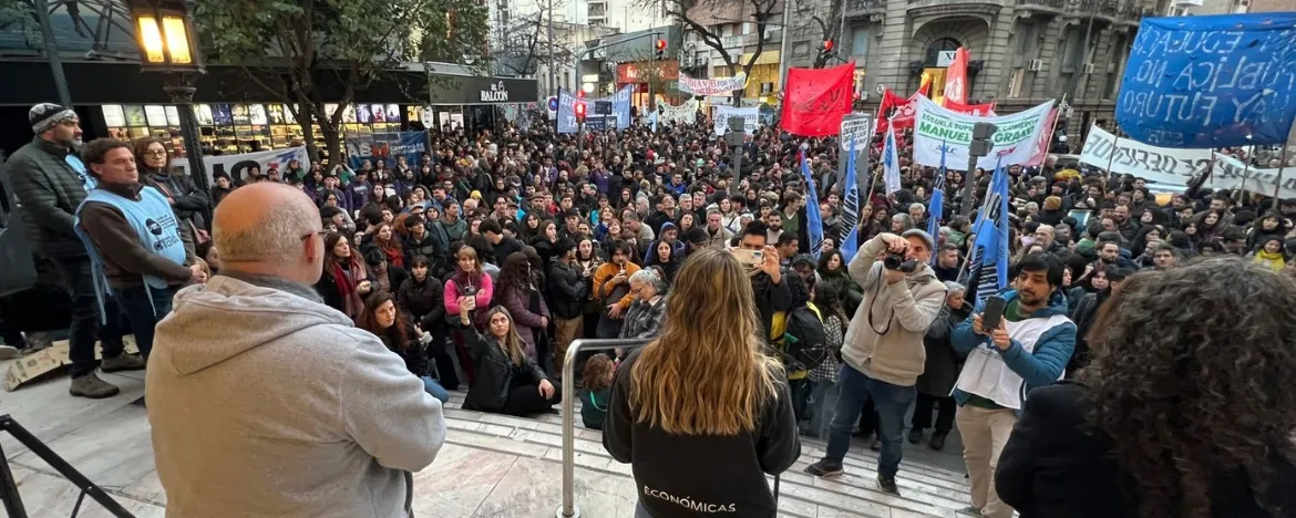 Educación, ciencia y comunidad: Córdoba exige ley de financiamiento universitario
